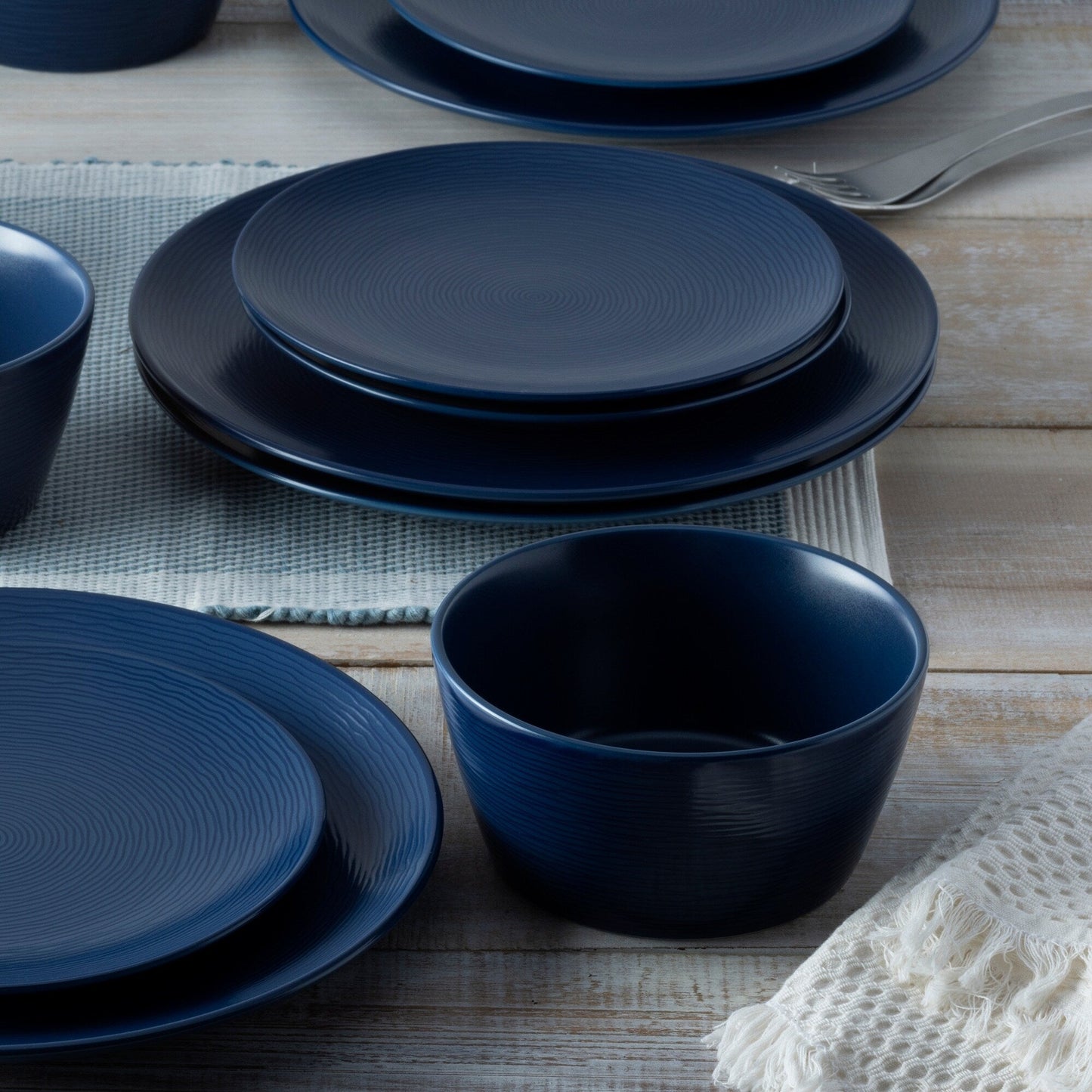 Noritake Colorscapes Swirl 12-Piece Coupe Dinneware Set, Service For 4