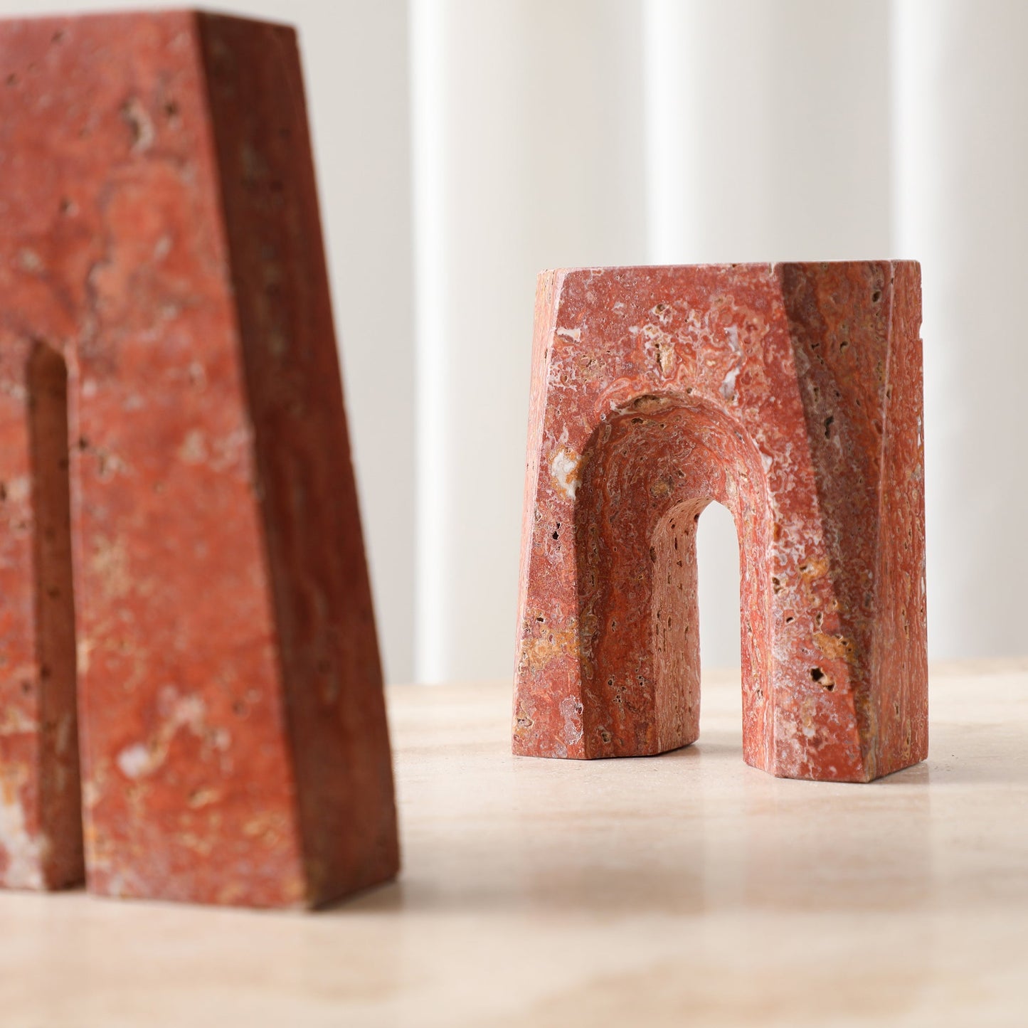 Brava Arch Short Marble Sclupture - Red