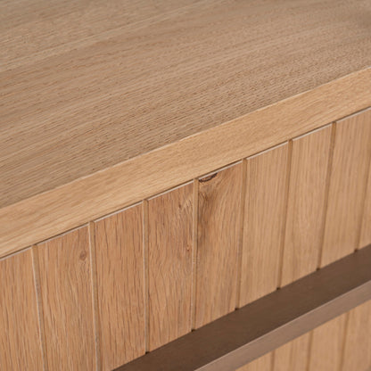 Cambrio Chest of 3 Drawers - Knotty Oak