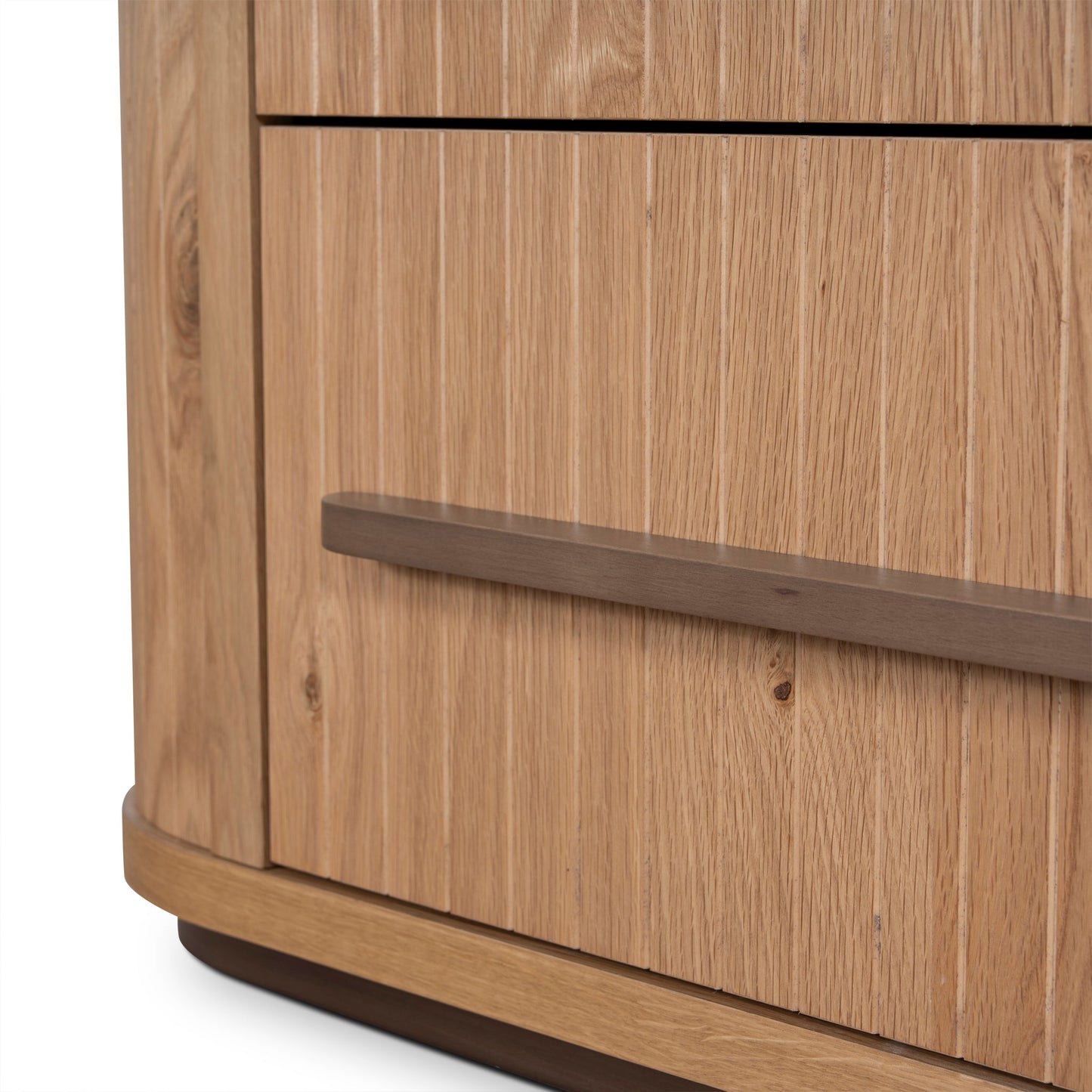 Cambrio Chest of 6 Drawers - Knotty Oak
