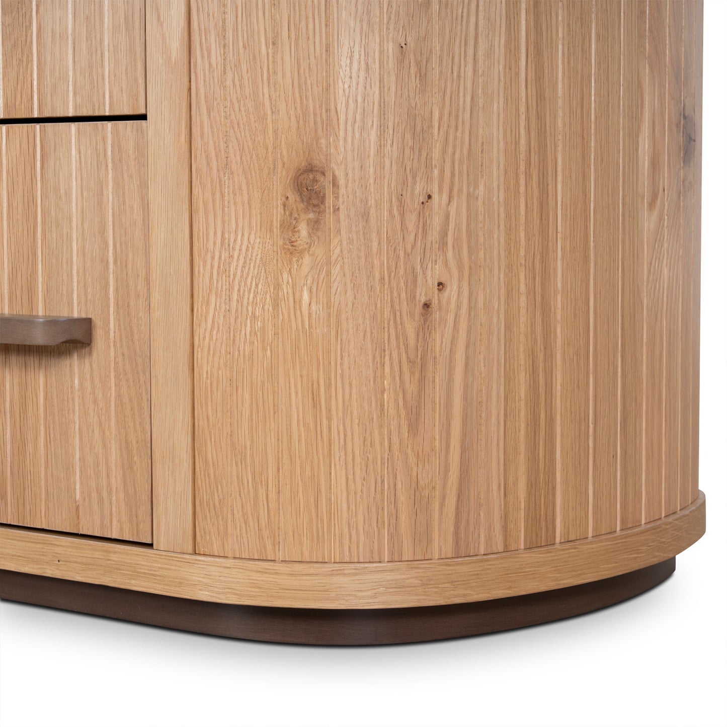 Cambrio Chest of 6 Drawers - Knotty Oak